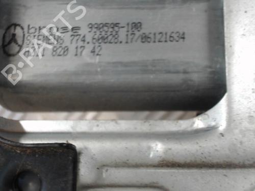 Used Front right window mechanism MERCEDES-BENZ C-CLASS (W203) C 180 Kompressor (203.046) (143 hp) 24255489