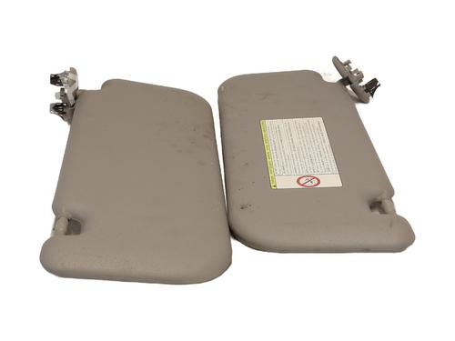 Used Left sun visor Left sun visor TOYOTA YARIS (_P9_) 1.0 VVT-i (KSP90_, KSP90R) (69 hp) 25597952 25597952