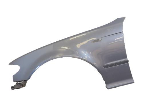 Guarda-lamas esquerdo Guarda-lamas esquerdo BMW 3 (E46) 330 d (184 hp) 36647962 36647962