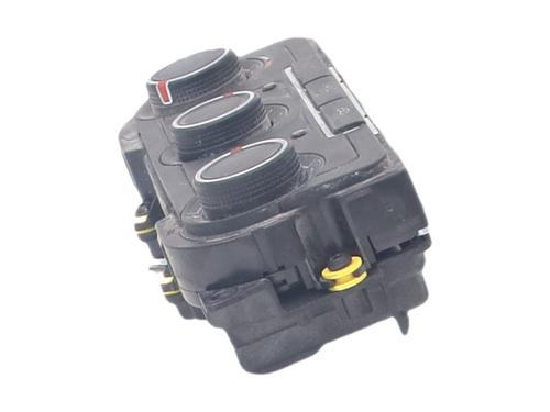 Used Climate control Climate control 37165171 37165171