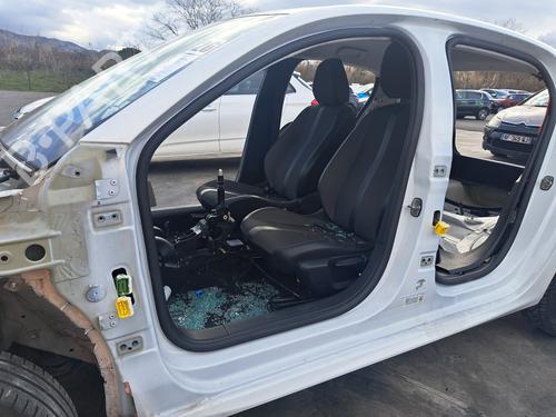 Used Parts PEUGEOT 208 II (UB_, UP_, UW_, UJ_) 1.5 BlueHDI 100 5041899