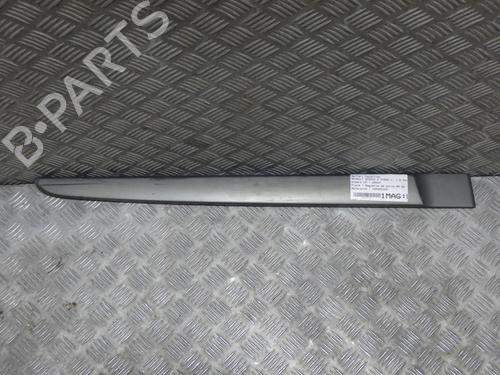 Used Door moulding trim RENAULT SCÉNIC II (JM0/1_) 1.6 (JM0C, JM0J, JM1B) (113 hp) 27546252