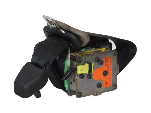 Used Front left seatbelt TOYOTA YARIS (_P9_) 1.4 D-4D (NLP90_, NLP90R) (90 hp) 32448079