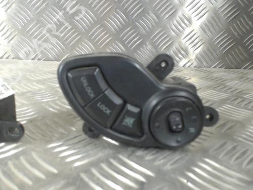 Used Left front window switch Left front window switch HYUNDAI SANTA FÉ I (SM) 2.0 CRDi 4x4 (125 hp) 24255761 24255761