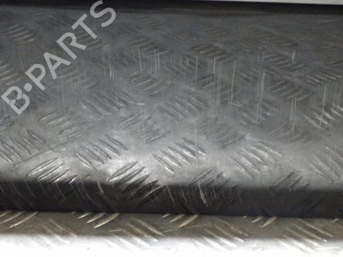 Used Left front door JEEP CHEROKEE (KJ) 2.8 CRD 4x4 (163 hp) 24258098