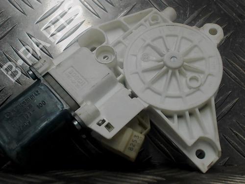 Left front window motor MERCEDES-BENZ C-CLASS (W204) C 200 CDI (204.007, 204.006) | BP24258304E21 
