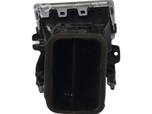 Used Air vent Air vent LAND ROVER RANGE ROVER SPORT I (L320) 3.0 D 4x4 (256 hp) 31757316 31757316