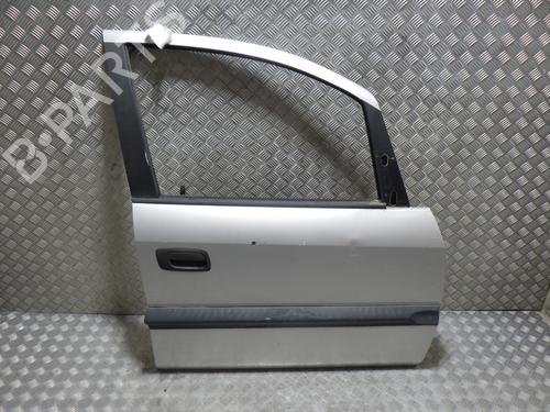 Used Right front door OPEL ZAFIRA A MPV (T98) 2.2 DTI 16V (F75) (125 hp) 28798136