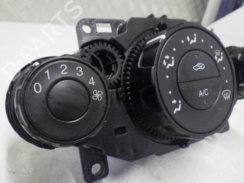 Climate control FORD FIESTA VI (CB1, CCN) 1.4 TDCi | BP24254391I5 