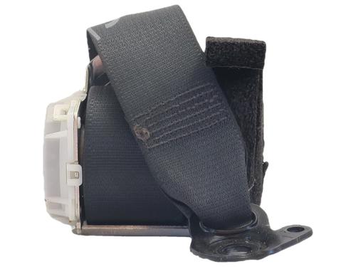 rear-left-seatbelt-toyota-yaris-_p13_-2010-2011-2012-2013-2014-2015-2016-2017-2018-2019-2020-37747691 main image