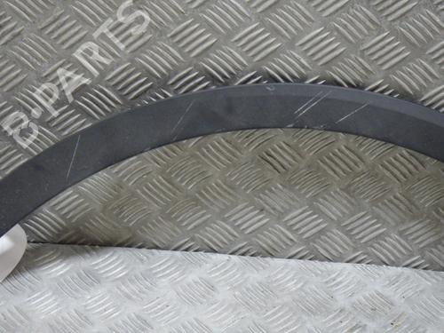 front-right-wheel-arch-trim-renault-megane-e-tech-suv-2021-26952979 main image