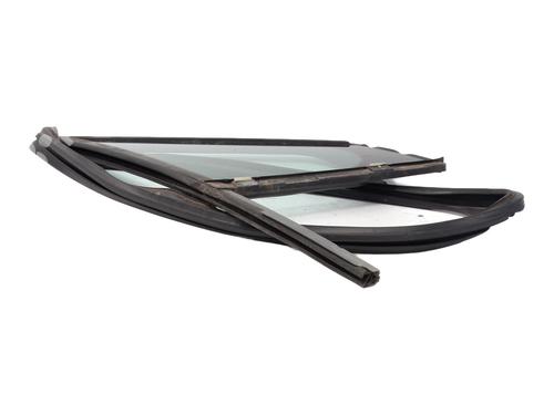 Front right quarter glass PEUGEOT 308 I (4A_, 4C_) 1.6 HDi | BP29432524C112 