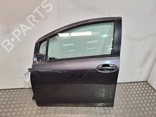 Porta frente esquerda TOYOTA YARIS (_P9_) 1.4 D-4D (NLP90_, NLP90R) (90 hp) 30936204