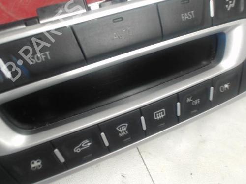 Used Climate control Climate control 24257556 24257556