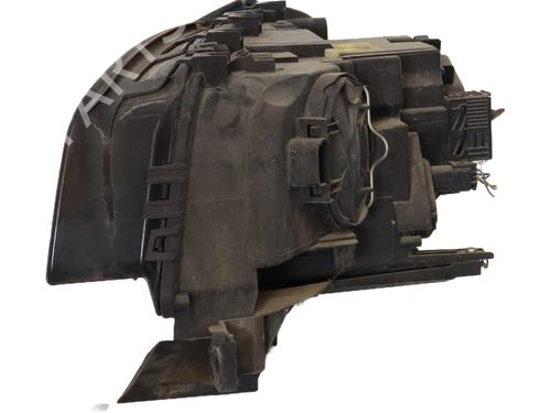 Used Right headlight Right headlight BMW X3 (E83) 2.0 d (150 hp) 33414147 33414147