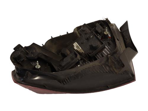 Used Left taillight Left taillight PEUGEOT 407 (6D_) 2.0 HDi 135 (6DRHRH, 6DRHRE, 6DRHRG, 6DRHRJ) (136 hp) 28520057 28520057