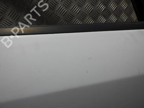 Used Right front door FIAT GRANDE PUNTO (199_) 1.3 D Multijet (75 hp) 24257586
