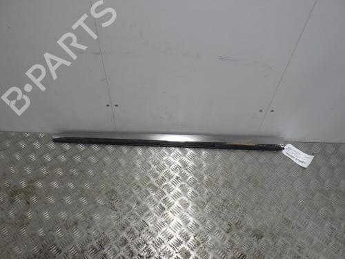 Used Door moulding trim RENAULT CLIO V (B7_) 1.0 TCe 90 (B7MT) (91 hp) 29892930