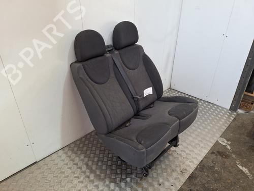 Right front seat PEUGEOT EXPERT Van (VF3A_, VF3U_, VF3X_) 2.0 HDi 130 | BP30884422C16