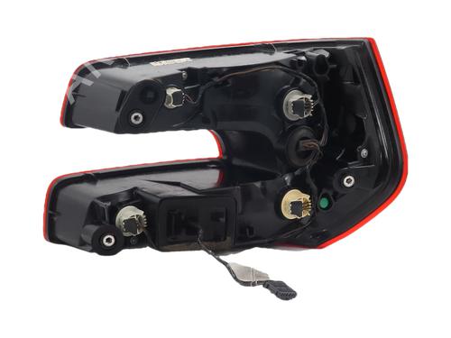 right-taillight-citroen-c4-grand-picasso-ii-da_-de_-2013-38033549 main image