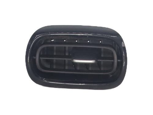 Luftventilen TOYOTA YARIS (_P21_, _PA1_, _PH1_) 1.5 Hybrid (MXPH10, MXPH11) (116 hp) 30793115