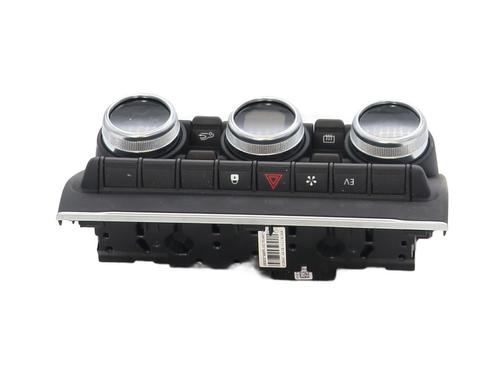 BP33176432I5 main image