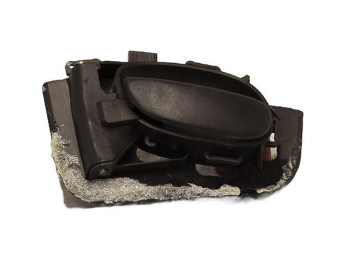 Used Front left interior door handle PEUGEOT 206 Hatchback (2A/C) 1.4 i (75 hp) 27359797