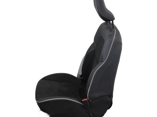 right-front-seat-renault-clio-v-b7_-2019-34193281 main image