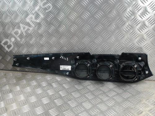 Used Air vent Air vent MERCEDES-BENZ GLA-CLASS (X156) GLA 200 CDI 4-matic (156.902) (136 hp) 24260659 24260659