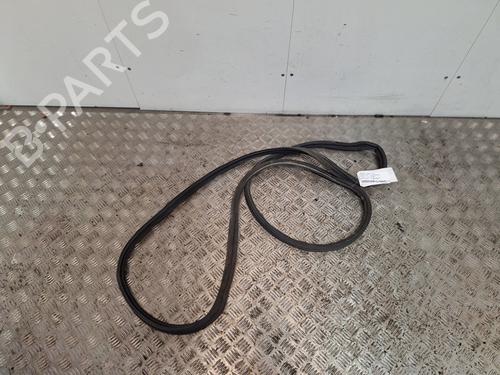 Used Rubber door seal Rubber door seal HONDA CR-V I (RD) 2.0 16V 4WD (RD1, RD3) (128 hp) 34571710 34571710