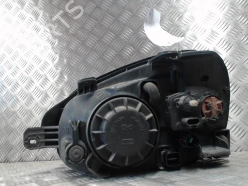 Right headlight HYUNDAI SANTA FÉ I (SM) 2.0 CRDi 4x4 | BP24258145C29 