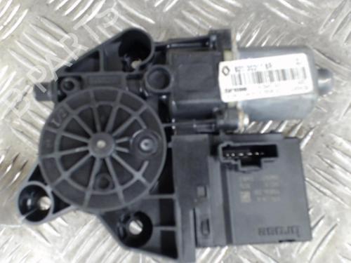 Used Right rear window motor RENAULT SCÉNIC III (JZ0/1_) 1.5 dCi (JZ02, JZ0R) (95 hp) 24261442