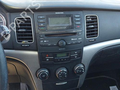 Left taillight SSANGYONG KORANDO (CK) 2.0 e-XDi | BP24253794C34 - Image 16