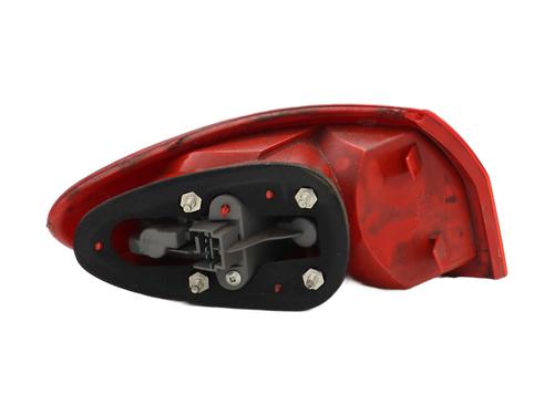 Used Right taillight Right taillight ALFA ROMEO 147 (937_) 1.6 16V T.SPARK (937.AXA1A, 937.AXB1A, 937.BXB1A) (120 hp) 33038719 33038719