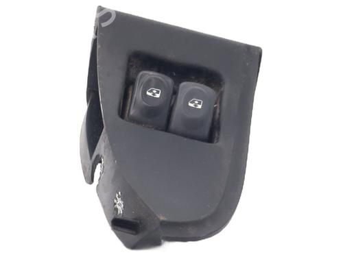 Used Left front window switch RENAULT KANGOO Express (FC0/1_) 1.5 dCi (FC07, FC1R) (65 hp) 32315468