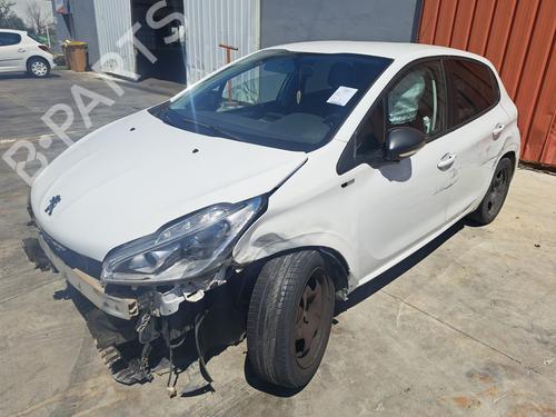 Right front door PEUGEOT 208 I (CA_, CC_) 1.2 VTI 82 | BP32270816C3