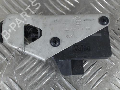 Used Fuel door actuator PEUGEOT RCZ 2.0 HDi (163 hp) 24255799