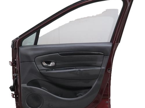 Used Right front door Right front door 38238245 38238245