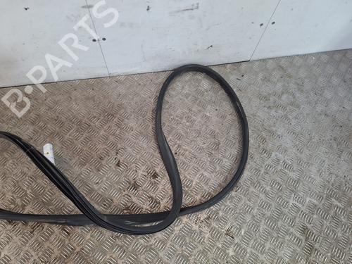 rubber-door-seal-renault-megane-iii-hatchback-bz01_-b3_-2008-31806219 main image