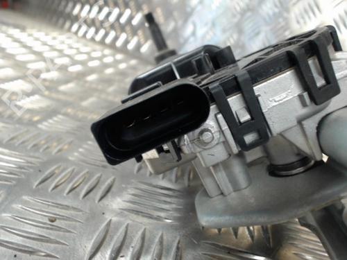 Front wiper motor PEUGEOT 208 I (CA_, CC_) 1.6 BlueHDi 120 | BP24258818M29