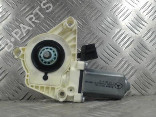 Used Right rear window motor Right rear window motor MERCEDES-BENZ B-CLASS Sports Tourer (W245) B 180 CDI (245.207) (109 hp) 24257956 24257956