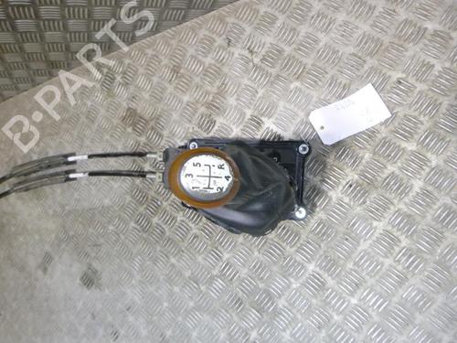 Used Gear lever RENAULT CLIO IV (BH_) 1.5 dCi 90 (90 hp) 24255474