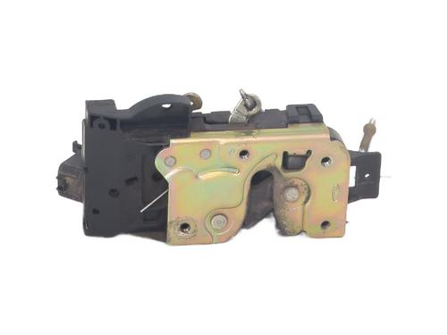 Serrure avant gauche FORD FOCUS I (DAW, DBW) 1.8 Turbo DI / TDDi (90 hp) 30623962