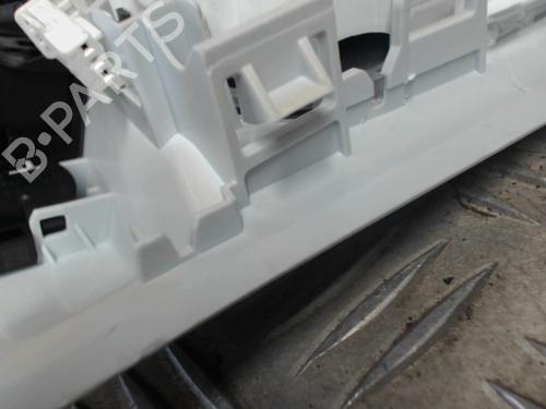 Interior roof light PEUGEOT 208 I (CA_, CC_) 1.2 PureTech 82 | BP24255269I8