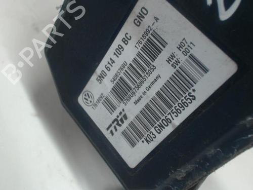 Used ABS pump VW TIGUAN (5N_) 2.0 TDI 4motion (177 hp) 24260343