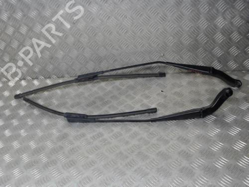 Used Front windshield wiper arm Front windshield wiper arm 24268541 24268541
