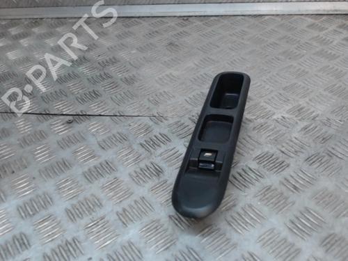 Used Right front window switch Right front window switch PEUGEOT 5008 (0U_, 0E_) 2.0 HDi 150 / BlueHDi 150 (150 hp) 24266713 24266713