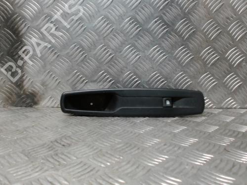 Used Right front window switch RENAULT SCÉNIC III (JZ0/1_) 1.9 dCi (JZ0J, JZ1J, JZ1K, JZ1S) (131 hp) 24282536