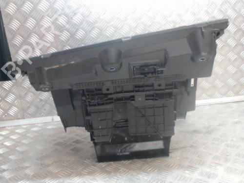 Used Glove box Glove box AUDI A1 Sportback (8XA, 8XF) 1.0 TFSI (95 hp) 24282907 24282907
