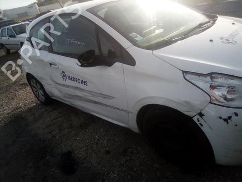 Gear lever PEUGEOT 208 I (CA_, CC_) 1.6 HDi | BP24283446M90